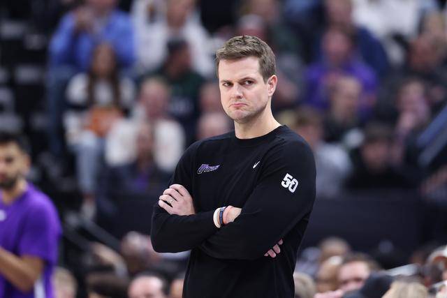 哈利伯顿31分步行者复仇绿军 魔术逆转胜篮网