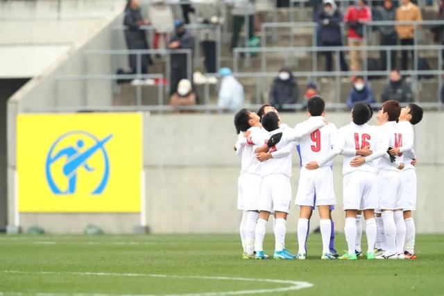 赵嘉义21+8青岛胜江苏 王哲林17+15上海胜广州